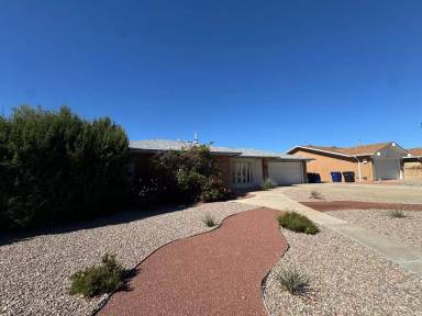 Main picture of 6105 Truchas Dr NE