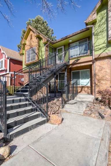 Main picture of 61 S Sable Blvd