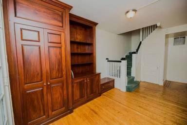 Main picture of 3211 N Calvert St