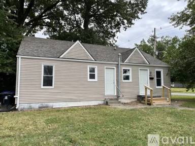 Main picture of 1443 S 32nd St