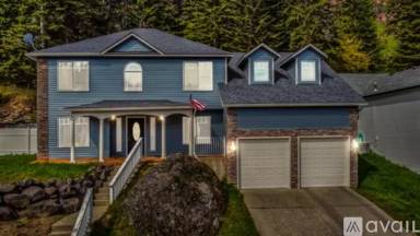 Main picture of 953 N Armstrong Dr