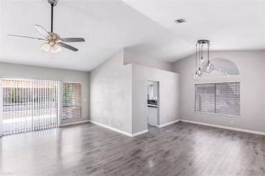 Main picture of 2811 Barrel Cactus Dr