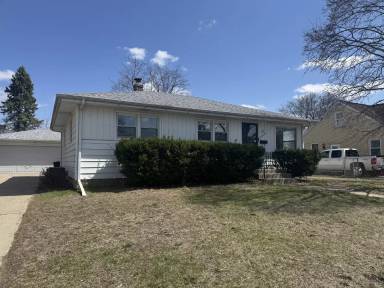 Main picture of 3015 Ellen Ave