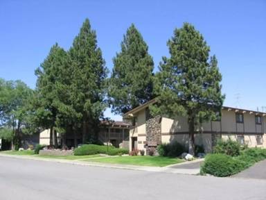Main picture of 311 S Whipple Rd