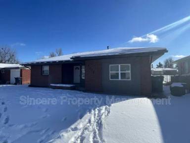 Main picture of 3220 SW 41st St