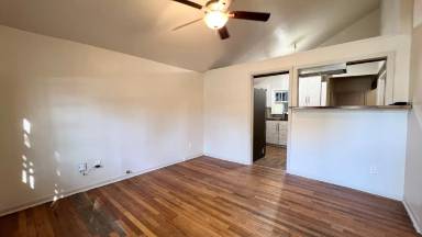 Main picture of 2104 W 7th St