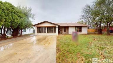 Main picture of 2018 Shoemaker Dr