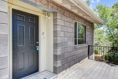 Main picture of 114 Bradshaw Dr
