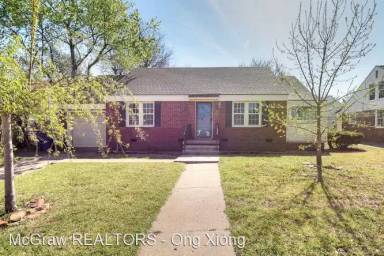 Main picture of 1405 S Marion Ave