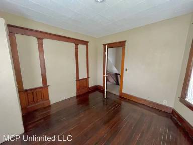 Main picture of 15 Sylvan St