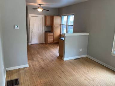 Main picture of 2920 N Pierce St