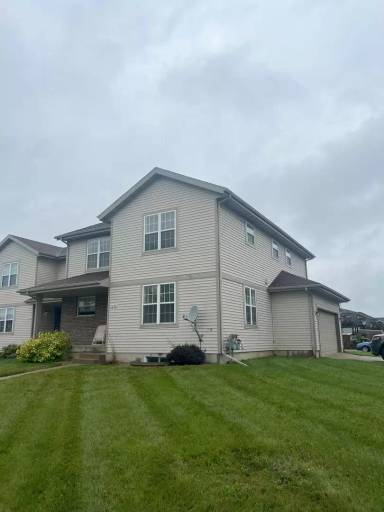 Main picture of 228 296 Pasque Street 2690 And