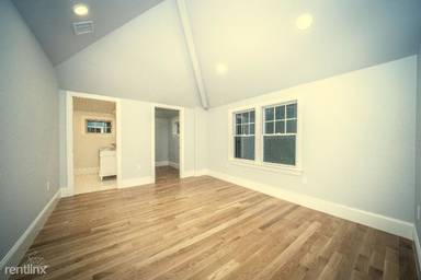 Main picture of 275 Cypress St