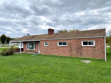 Main picture of 18427 Maugans Ave