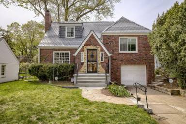 Main picture of 1616 N 52nd St