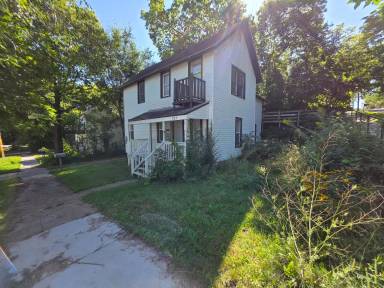 Main picture of 703 Jones St