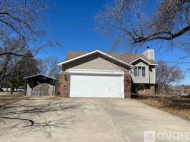 Main picture of 2100 Eagle Bluff Dr