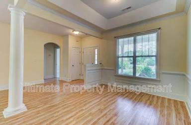 Main picture of 106 Cinema Ct