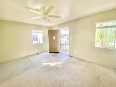 Main picture of 1568 Hornblend St