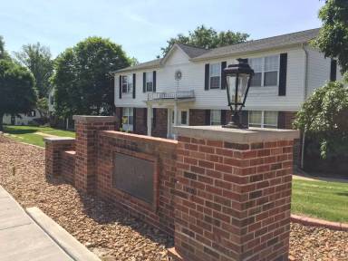 Main picture of 258 Carriage Ct