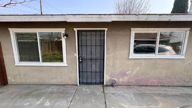 Main picture of 3306 Gardenia Ave