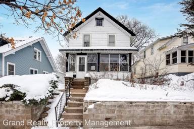 Main picture of 1867 Minnehaha Ave W