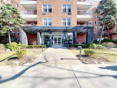 Main picture of Newport Apartments