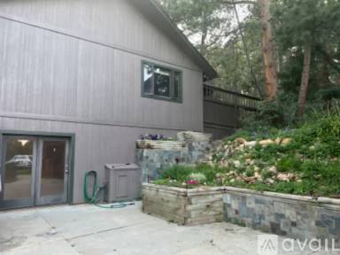 Main picture of 8147 S Summit Dr