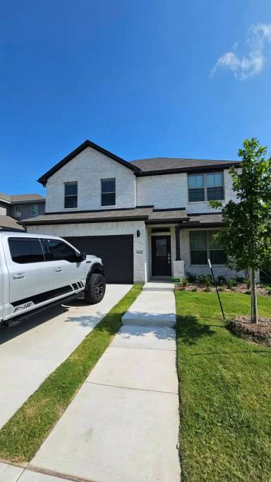 Main picture of 1323 Great Sand Dune St