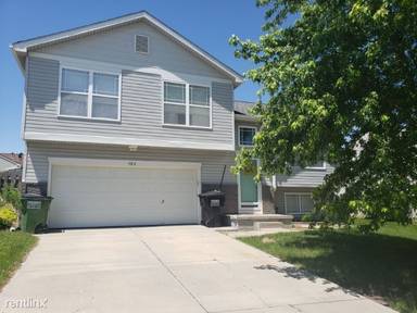 Main picture of 8108 S 158th St