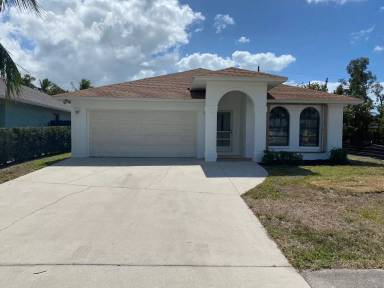 Main picture of 568 111th Ave N