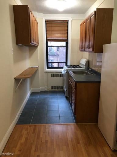 Main picture of 10 Avenue P