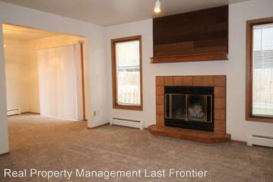 Main picture of 725 W 45th Ave