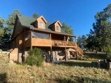 Main picture of 5076 Campfire Rd