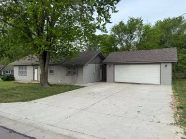 Main picture of 1201 Dearborn St