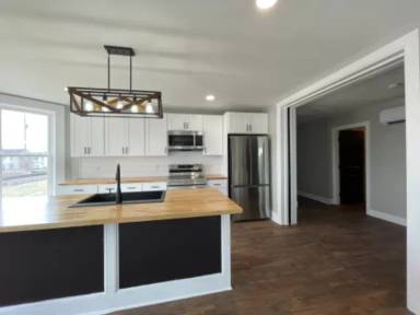 Main picture of 7 Short St