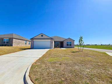 Main picture of 1401 Claire Ct