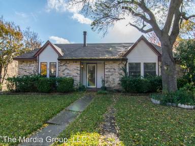 Main picture of 2824 Miller Pl