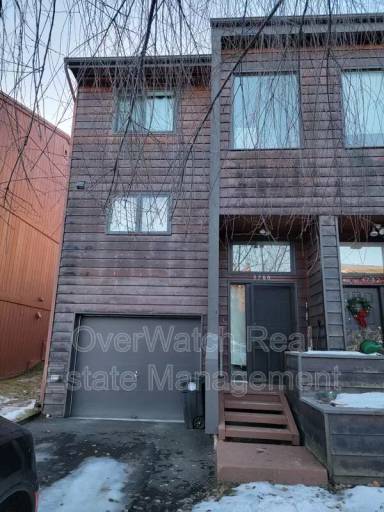Main picture of 3700 Carleton Ave
