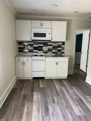 Main picture of 231 Spring St SW