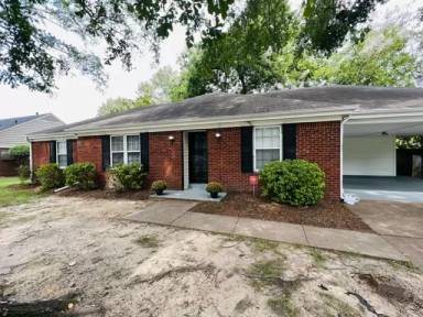 Main picture of 2882 Springland St
