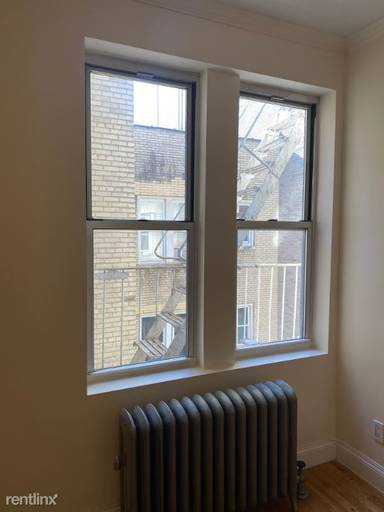 Main picture of 117 W 13th St