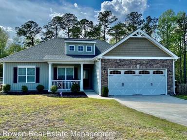Main picture of 608 Tar Landing Rd