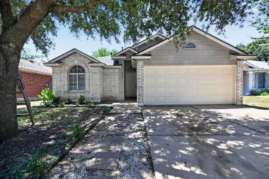 Main picture of 14511 Oliphant St