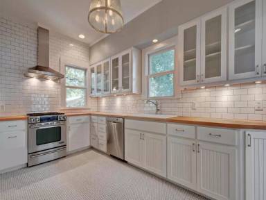 Main picture of 1203 W 22nd 1/2 St