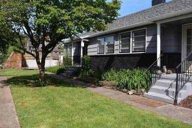 Main picture of 5725 N Montana Ave