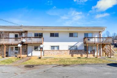 Main picture of 707 Carter Sells Rd