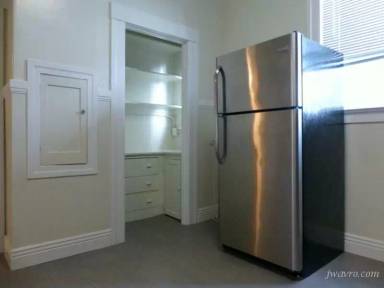 Main picture of 4 California St