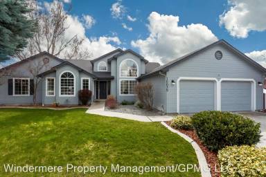 Main picture of 10059 W Ironclad Ct