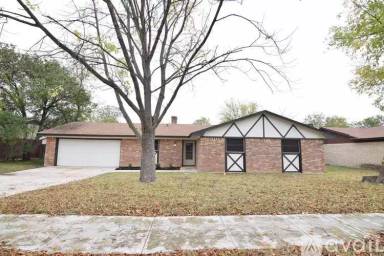 Main picture of 1810 Bundrant Dr